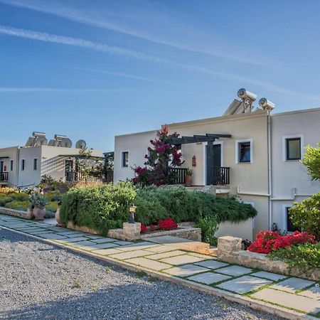 Magnolia Apartments And Studios Фаласарна Екстериор снимка
