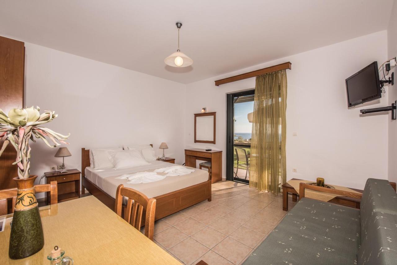 Magnolia Apartments And Studios Фаласарна Екстериор снимка
